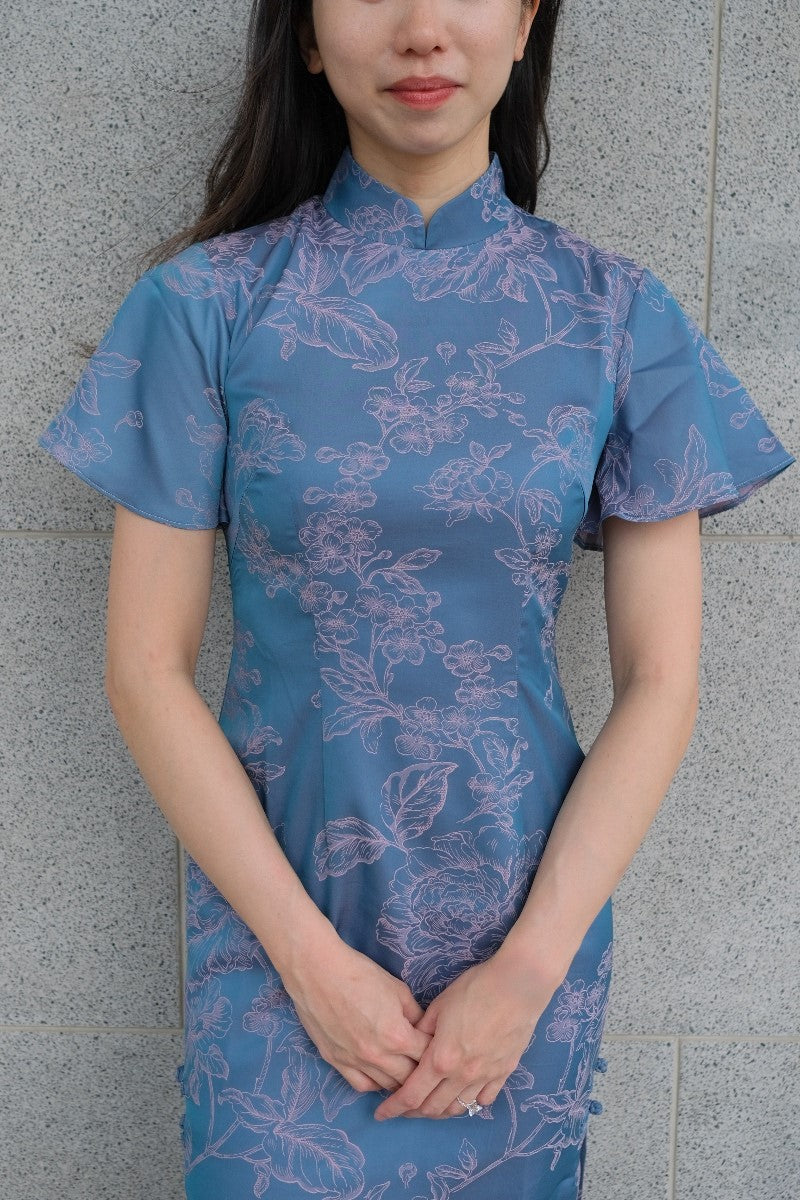 Thistle Bell Sleeve Qipao