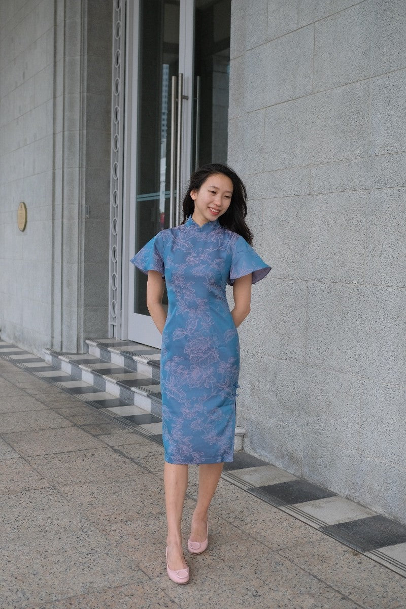 Thistle Bell Sleeve Qipao