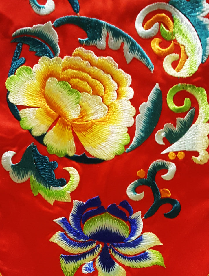 Traditional Embroidered Wedding Kua