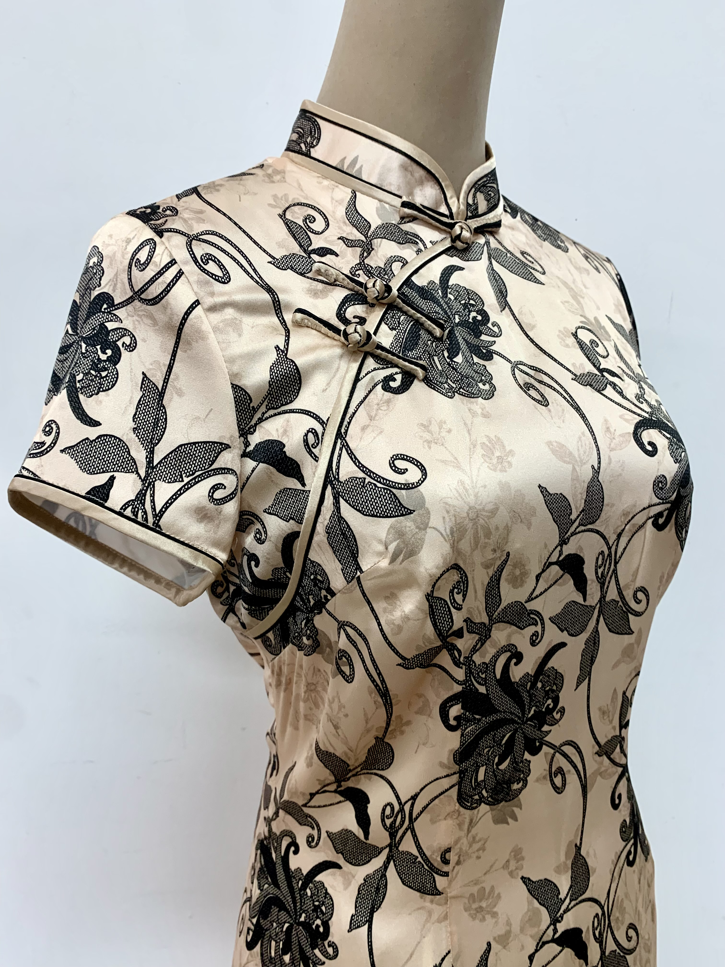 Classic Silk Qipao